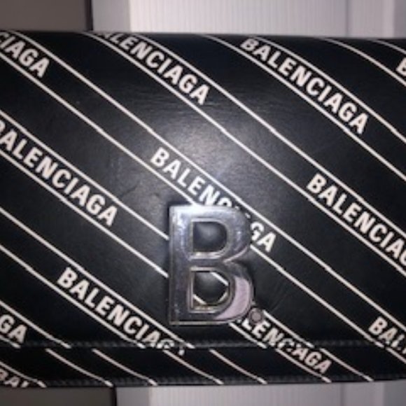 BELENCIAGA CROSS BODY BAG - Picture 1 of 6